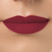 Lujoso Labial Mate Besame Mucho 4 g