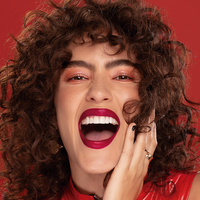 Labial Líquido Acabado Vinyl Kissable Glam 4 g