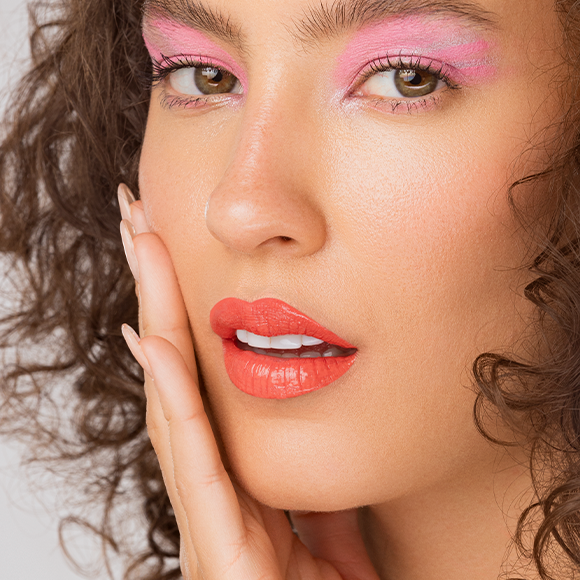 Labial Líquido Acabado Vinyl Unique Glam 4 g